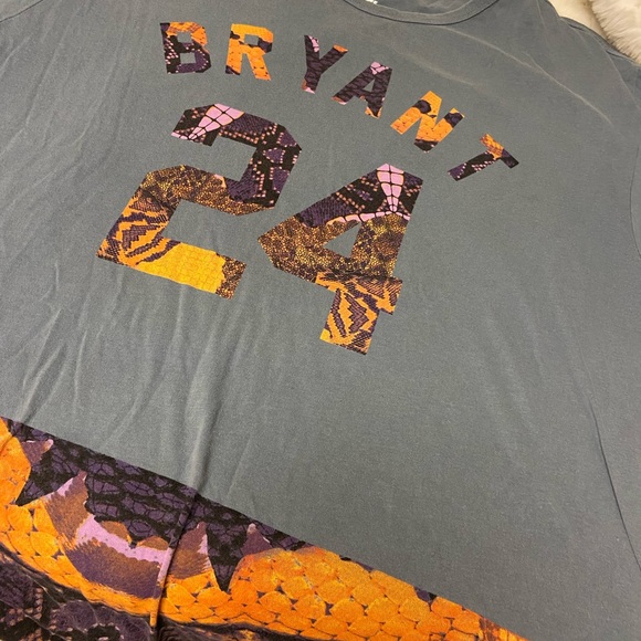 Nike Kobe Bryant 24 Snakeskin Small S Black Mamba Slate Blue Tshirt 644564-494 - Picture 8 of 8